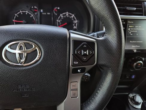 Used 2020 Toyota 4Runner SR5 Premium w/ Moonroof Package AWD/4WD image 23