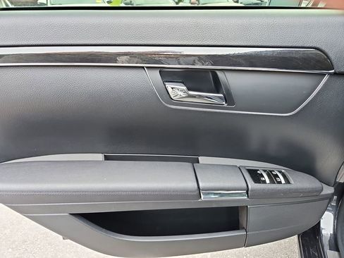 Used 2011 Mercedes-Benz S 550 image 30
