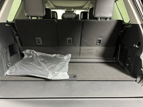 New 2026 Ford Expedition Platinum w/ Driver's Package image 27