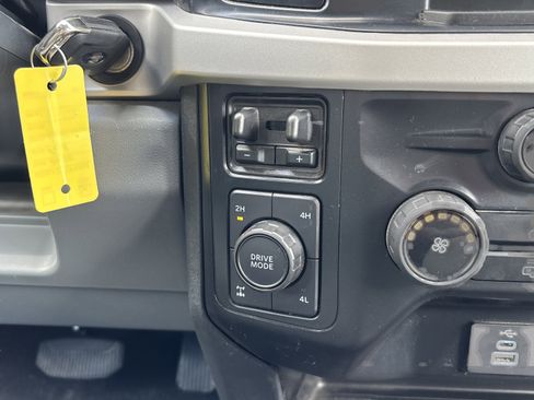 Used 2024 Ford F250 XLT AWD/4WD image 22