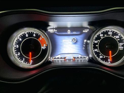 Used 2019 Jeep Cherokee Limited AWD/4WD image 25