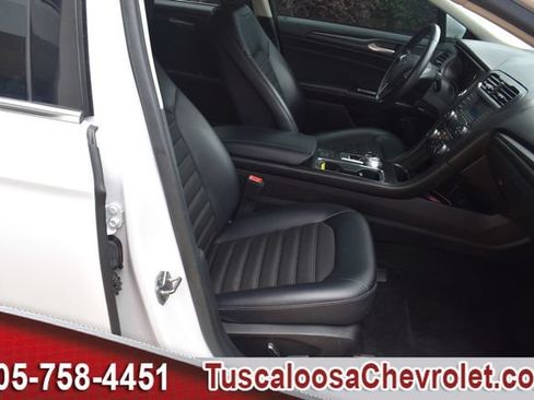Used 2018 Ford Fusion SE w/ Equipment Group 601A FWD image 21