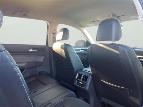 Certified 2023 Volkswagen Atlas SE w/ Black Wheel Package image 7