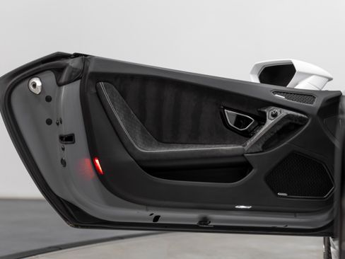 Used 2017 Lamborghini Huracan LP 610-4 Avio image 59