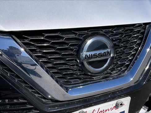 Used 2021 Nissan Rogue Sport S image 28