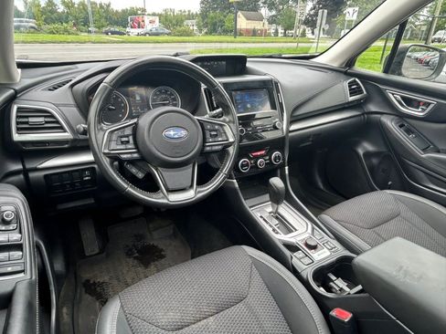 Used 2019 Subaru Forester Premium AWD/4WD image 17