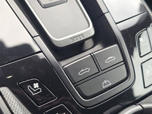 Used 2022 Porsche 911 Carrera w/ Premium Package image 26