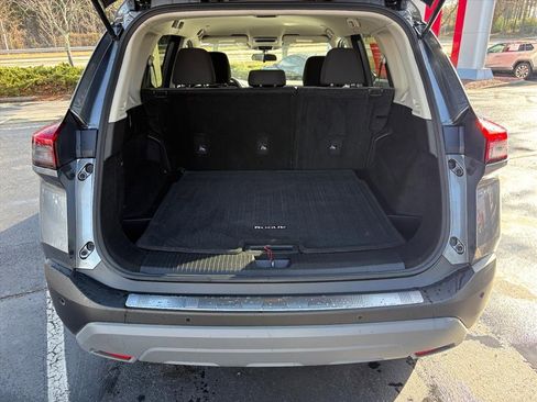 Certified 2023 Nissan Rogue SV image 26