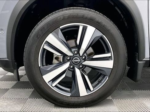 Used 2023 Nissan Rogue Platinum w/ Platinum Premium Package AWD/4WD image 10