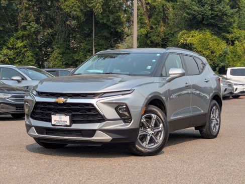 Used 2024 Chevrolet Blazer LT w/ Convenience Package FWD image 1