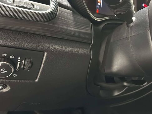 Used 2021 Jeep Grand Cherokee Altitude AWD/4WD image 35