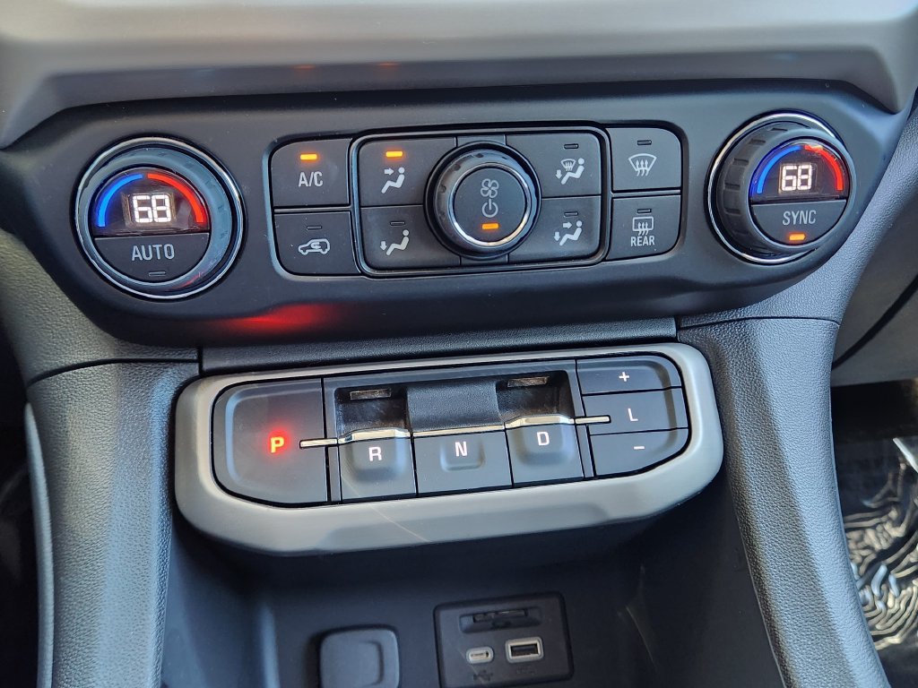 Used 2023 GMC Acadia Denali w/ Denali Technology Package AWD/4WD image 10