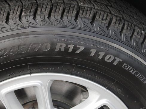Used 2020 Jeep Grand Cherokee Laredo AWD/4WD image 42