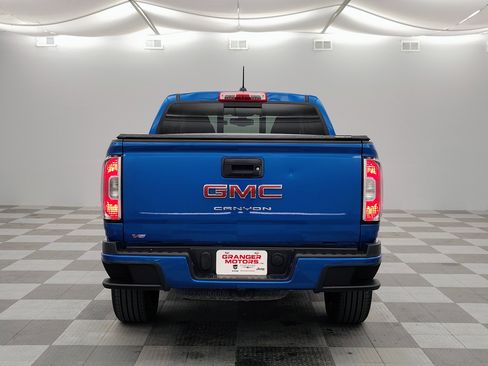 Used 2022 GMC Canyon Elevation w/ Elevation Premium Package AWD/4WD image 9