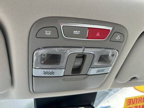 Used 2024 Kia Telluride EX AWD/4WD image 22