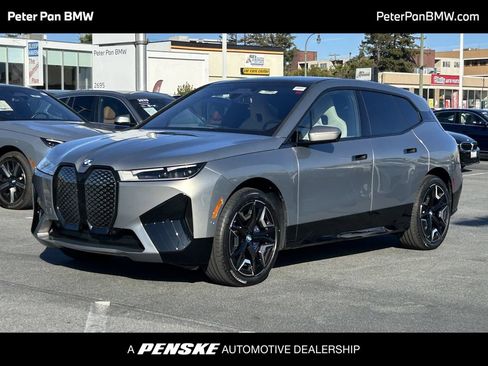 Used 2024 BMW iX xDrive50 w/ Sport Package AWD/4WD image 1