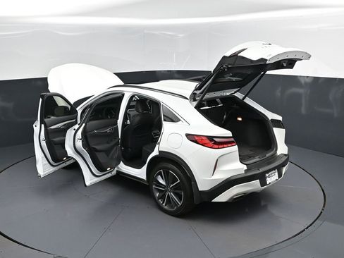 Certified 2024 INFINITI QX55 Luxe w/ Cargo Package image 2