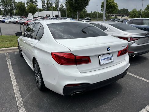 Used 2019 BMW 530i w/ M Sport Package RWD image 14