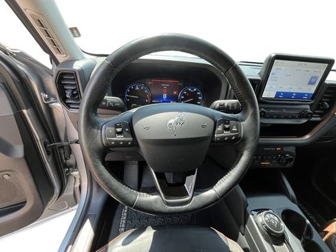 Used 2022 Ford Bronco Sport Outer Banks w/ Tech Package AWD/4WD image 12