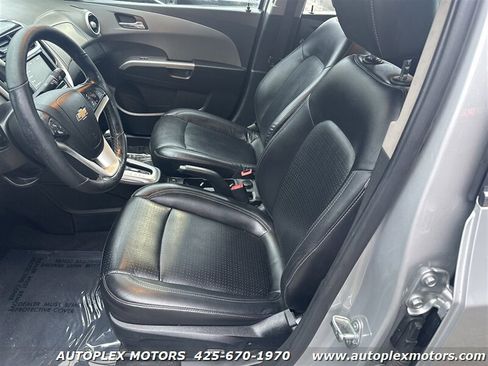 Used 2018 Chevrolet Sonic Premier image 22