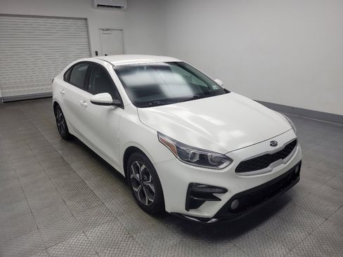 Used 2020 Kia Forte LXS image 13