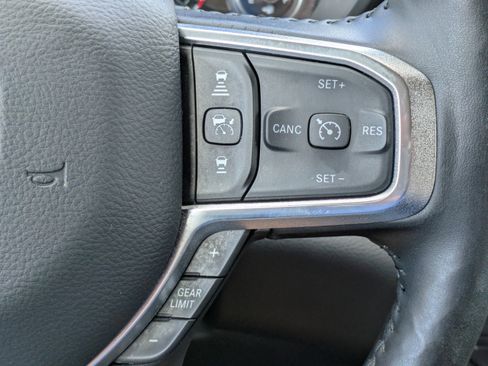 Used 2019 RAM 1500 Laramie RWD image 26