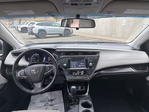 Used 2016 Toyota Avalon XLE image 4