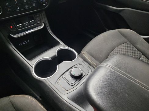 Used 2019 GMC Terrain SLE image 26