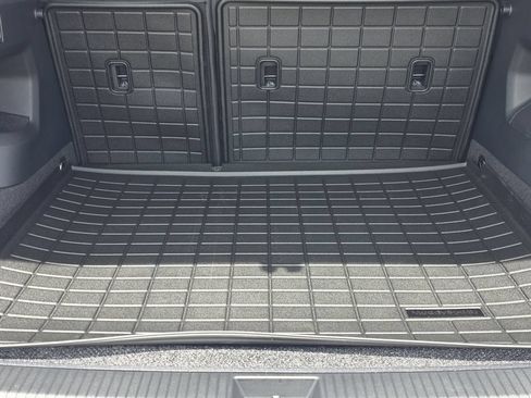 New 2026 Volkswagen Tiguan S FWD image 26