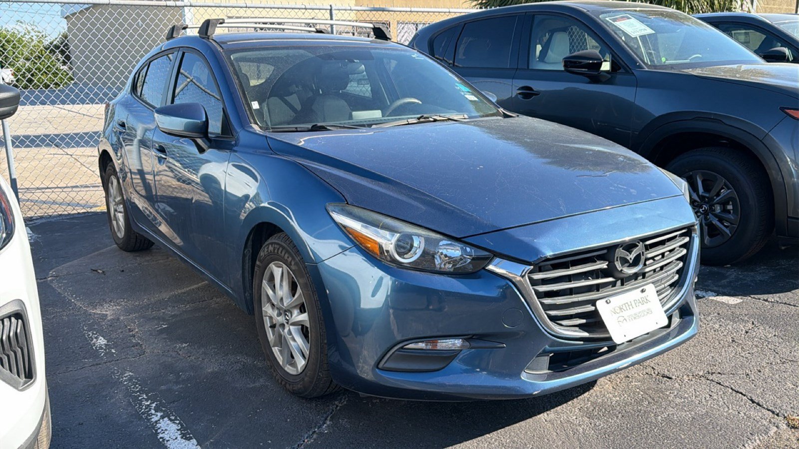 Used 2017 MAZDA MAZDA3 Sport FWD image 10