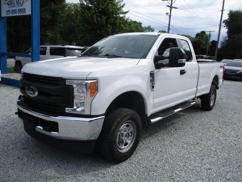 Used 2019 Ford F250 XL w/ XL Value Package AWD/4WD image 1