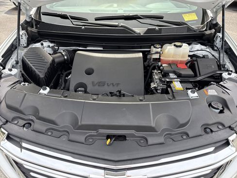 Used 2023 Chevrolet Traverse LT FWD image 33