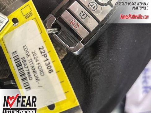 Used 2024 Ford Edge Titanium image 31