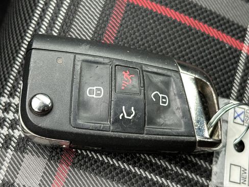 Used 2019 Volkswagen GTI Rabbit Edition image 14