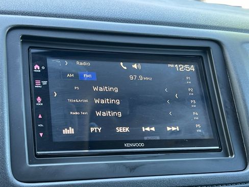 Used 2018 Honda HR-V EX image 23