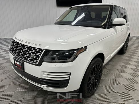 Used 2018 Land Rover Range Rover Supercharged AWD/4WD image 3