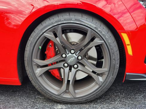 Used 2023 Chevrolet Camaro SS image 7