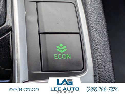 Used 2020 Honda Civic Sport image 23
