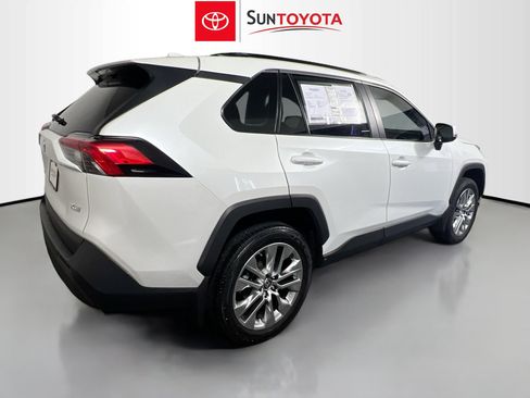 Used 2024 Toyota RAV4 XLE Premium FWD image 4