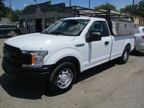 Used 2018 Ford F150 XL w/ Equipment Group 101A Mid RWD image 3