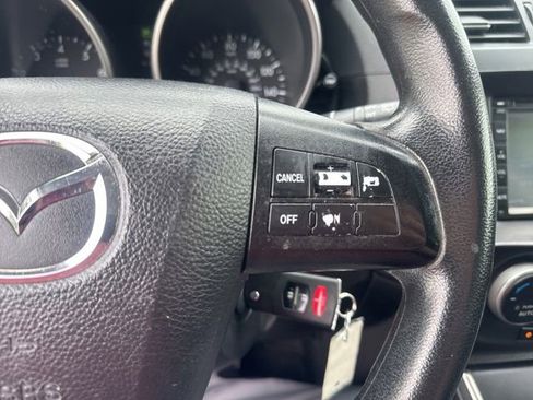 Used 2012 MAZDA MAZDA5 Sport FWD image 23