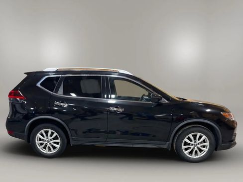 Used 2020 Nissan Rogue S w/ Special Edition Package image 6