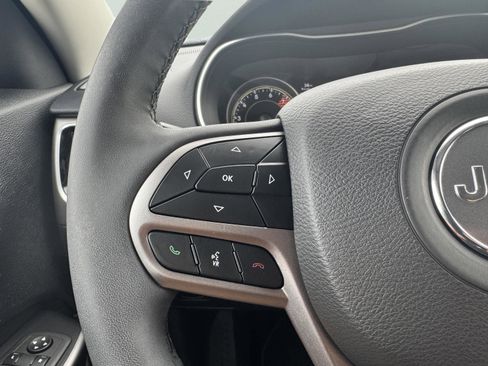 Certified 2022 Jeep Cherokee Limited image 15