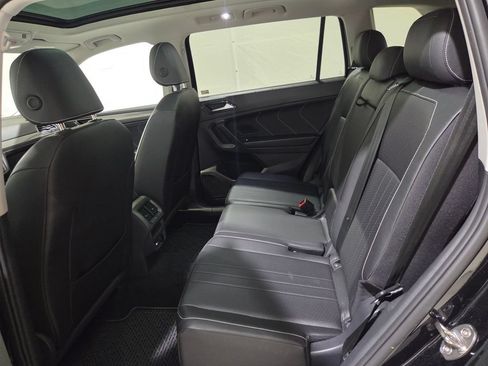 Used 2023 Volkswagen Tiguan SE w/ Panoramic Sunroof Package AWD/4WD image 20