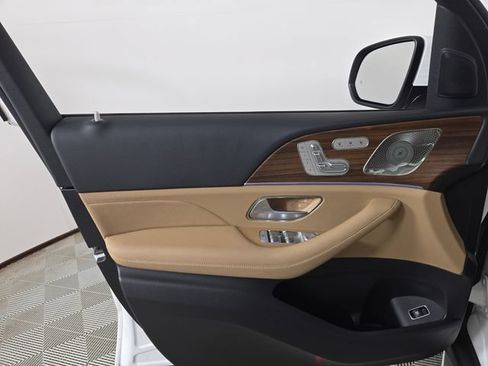 Certified 2026 Mercedes-Benz GLS 450 4MATIC image 20