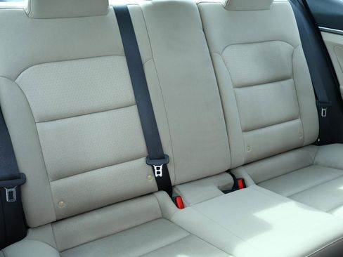 Used 2018 Hyundai Elantra SE image 15