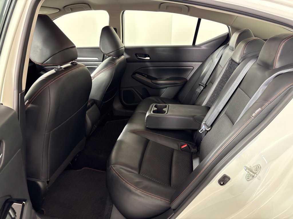 Used 2024 Nissan Altima 2.5 SR FWD image 23
