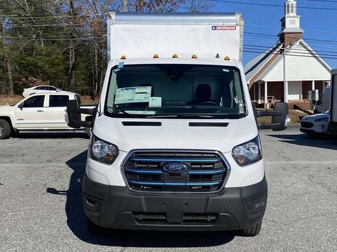 New 2023 Ford E-Transit image 7