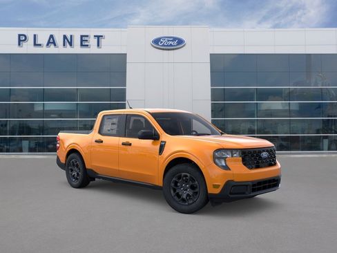 New 2026 Ford Maverick XLT FWD image 9