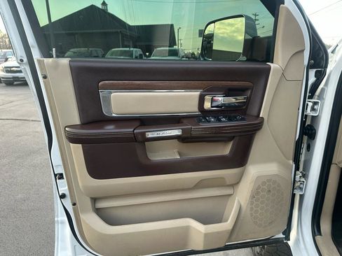 Used 2014 RAM 2500 Laramie w/ Convenience Group image 10